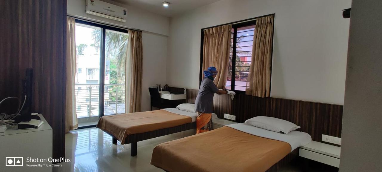 Aashiyana Inn Nashik Exterior foto