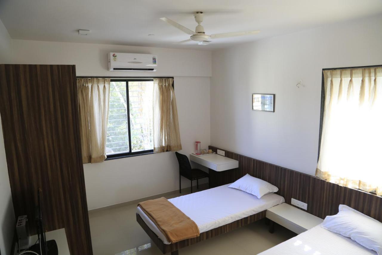 Aashiyana Inn Nashik Exterior foto